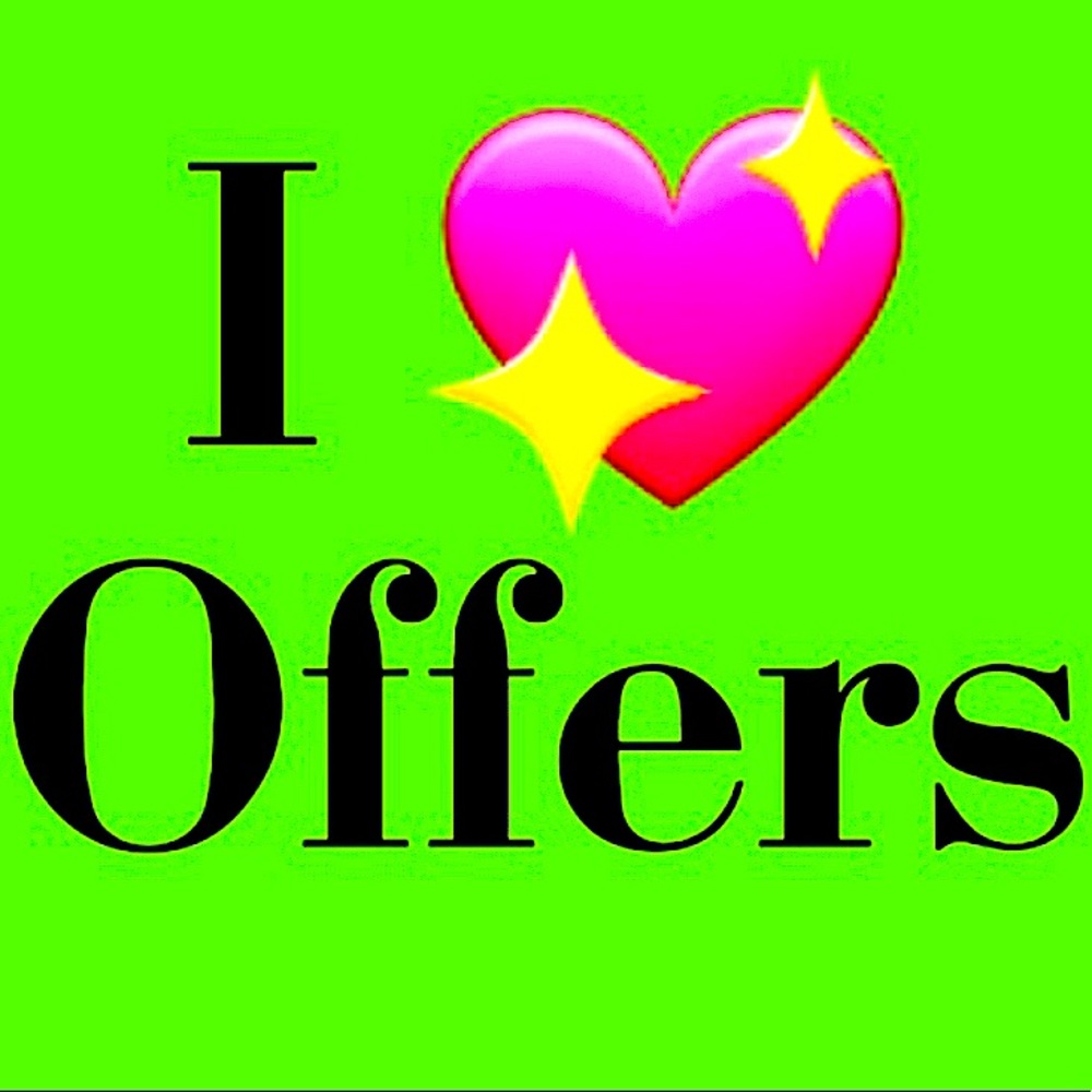 💕Offers and Counters Welcome!!💕